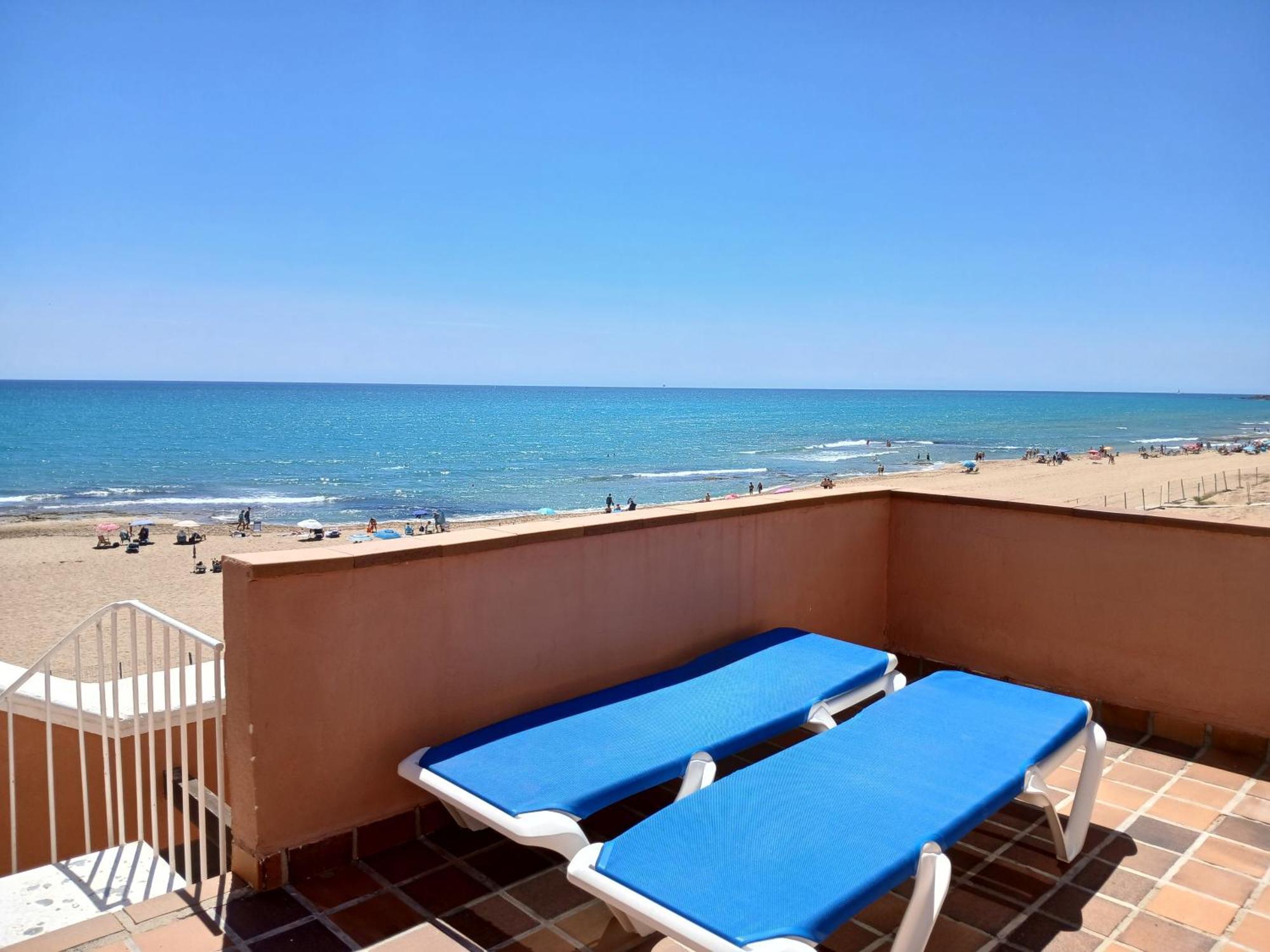 Lloyds Beach Club Torrevieja Buitenkant foto